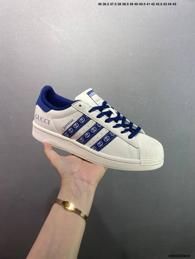 公司级Adidas Originals Gazelle Indoor 三叶草休闲防滑耐磨低帮板鞋 纯原版本 鞋头出色设计 塑就出众贴合感 稳固的后跟贴合足部曲线