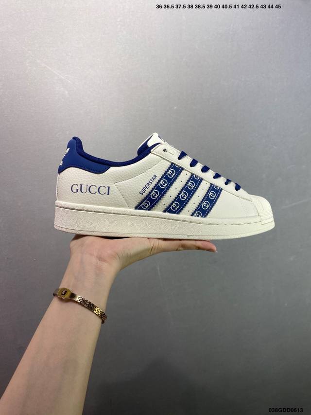 公司级Adidas Originals Gazelle Indoor 三叶草休闲防滑耐磨低帮板鞋 纯原版本 鞋头出色设计 塑就出众贴合感 稳固的后跟贴合足部曲线