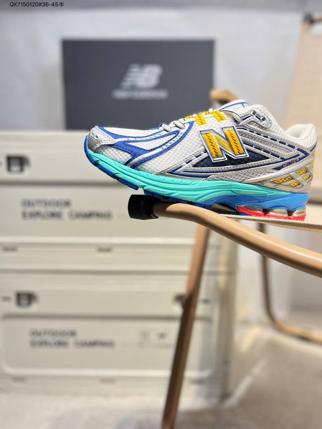 New Balance 1906系列复古老爹风休闲鞋 #采用轻质牛剖革拼接透气网眼衬垫织物鞋面材质 T-Beam大底提供足步弓支撑，保持步态稳定 后跟搭载外露缓