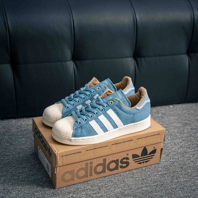核心私 阿迪达斯Adidas三叶草 Originals Superstar 82 贝壳头系列低帮经典百搭休闲运动板鞋 货号：Jh5589 尺码：35 36 36