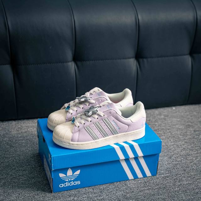 核心私 阿迪达斯Adidas三叶草 Originals Superstar贝壳头系列低帮经典百搭休闲运动板鞋 货号：Jq8776 尺码：35 36 36.5 3