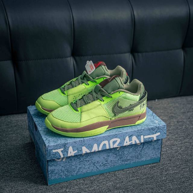 核心私 Nike Ja 1 Ep 莫兰特 防滑低帮篮球鞋 先行公司级 简单的中底配置 前掌Zoom Air 加上全掌React带来充分的缓震回弹脚感 低重心的设