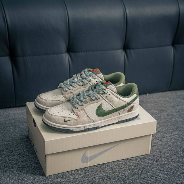 核心私 Nike Dunk 全套原楦原模倾力打造完美版型 独家原厂航空铝磨具打磨大底 鞋头坡度极致还原 无解鞋型 原盒原配 圈内天花板工艺 原厂冲刀 超高清洁度