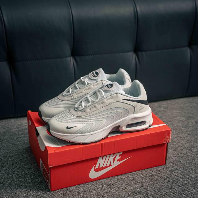 核心私 Nike Air Max Fire 时尚休闲跑步鞋 男女运动鞋 货号：If2621 008 尺码：36 36.5 37.5 38 38.5 39 40