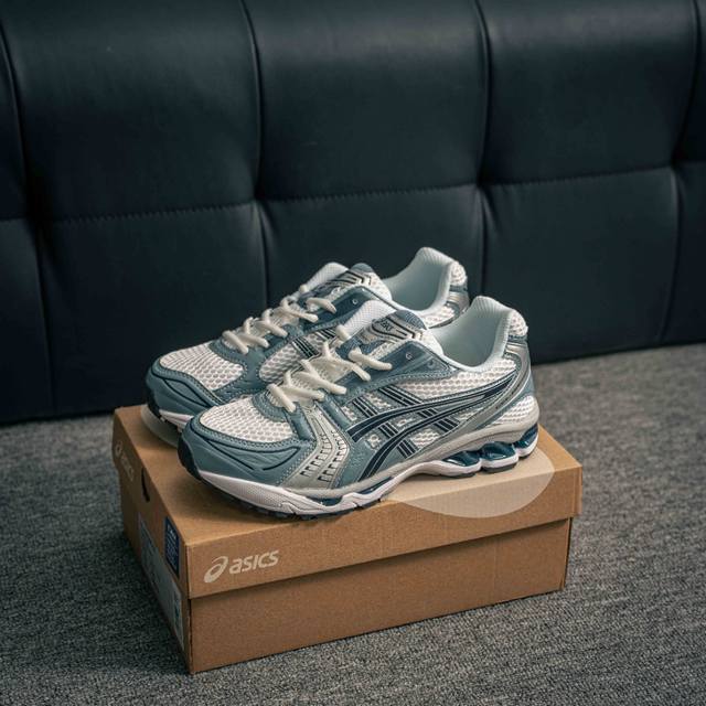 核心私 Asics T Gel- Kayano 14 亚瑟士户外风低帮休闲运动跑步鞋 货号：1203A537-106 尺码：36 37 37.5 38 38.5