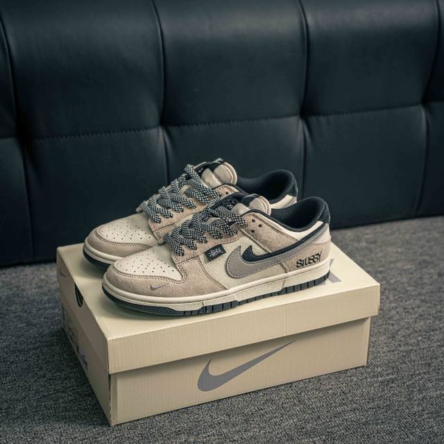 核心私 Nike Dunk 全套原楦原模倾力打造完美版型 独家原厂航空铝磨具打磨大底 鞋头坡度极致还原 无解鞋型 原盒原配 圈内天花板工艺 原厂冲刀 超高清洁度