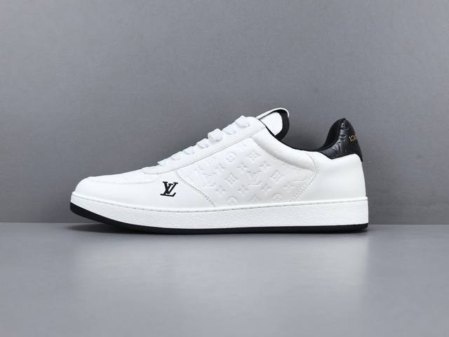 渠道优势 ！ 专柜版 驴牌 Louis Vuitton Rivoli 帆布 系带圆头平跟 低帮 时尚板鞋 男款 尺码 38 39 40 41 42 43 44