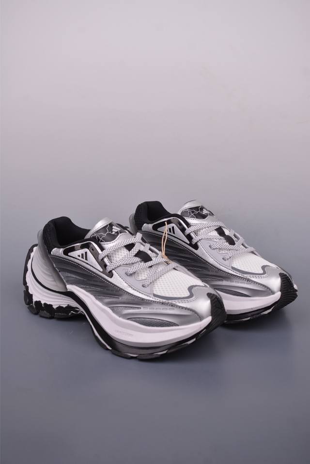 Adidas Vento Xlg Mtw 复古休闲老爹鞋 官方同步上架 鞋面是透气网面和皮革拼接 脚感轻盈 不闷汗 每次穿着跑步都感觉脚底在自由呼吸 鞋底是Ad