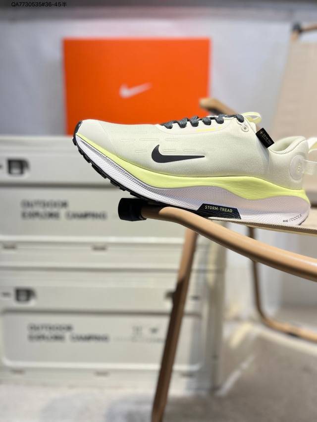 Nike Zoom React Infinity Rn 4 Gtx马拉松机能风格运动鞋 实拍首发 #鞋款搭载柔软泡绵，在运动中为你塑就缓震脚感。设计灵感源自日常