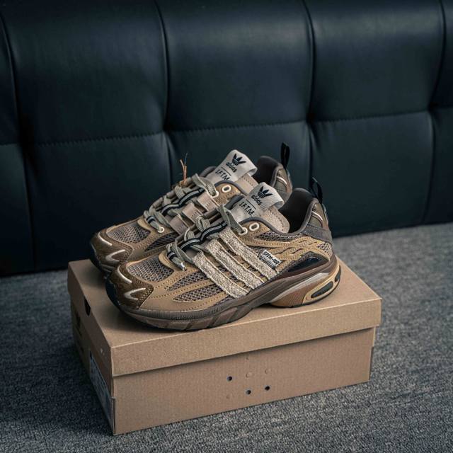 核心私 Sftm X Ad Originals Adistar Cushion 联名复古舒适防滑耐磨低帮生活休闲鞋 所见即所得 不存在货不对板色差等低级问题 选