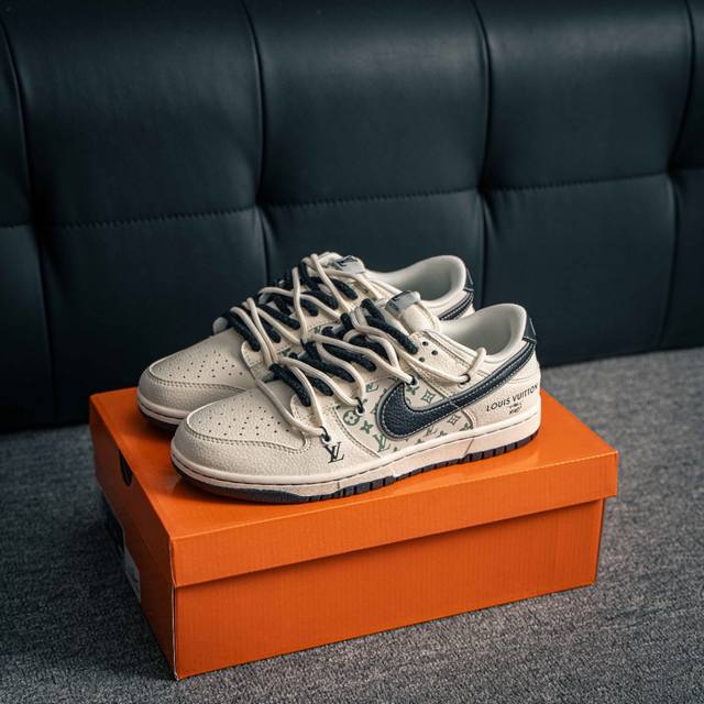 核心私 Nike Dunk 全套原楦原模倾力打造完美版型 独家原厂航空铝磨具打磨大底 鞋头坡度极致还原 无解鞋型 原盒原配 圈内天花板工艺 原厂冲刀 超高清洁度