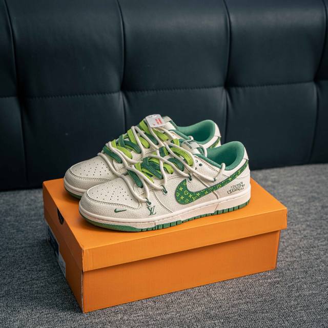 核心私 Nike Dunk 全套原楦原模倾力打造完美版型 独家原厂航空铝磨具打磨大底 鞋头坡度极致还原 无解鞋型 原盒原配 圈内天花板工艺 原厂冲刀 超高清洁度