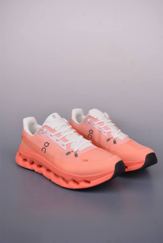 On昂跑 Cloudtilt Loewe 户外街头机能风跑步鞋 Cloud Hi Edge户外机能融合街头潮流 越界开启全新都市探索 Cloudtec专利科技鞋