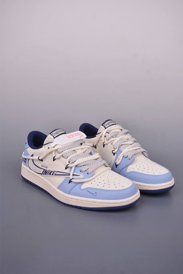 Fragment X Travis Scott X Supreme Air Jordan 1 Low 三方联名倒钩 全新的三方联名低帮倒钩鞋面延续了黑脚趾设计，