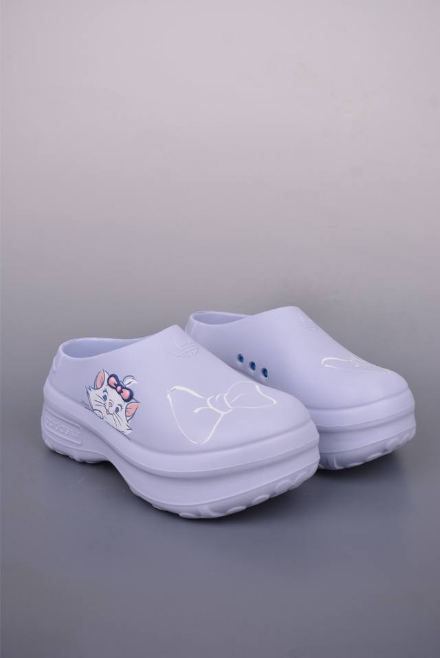 Originals Adifom Stan Smith Mule 阿迪防滑耐磨轻便 穆勒厨师鞋 轻松脚感 一穿即走 这款拖鞋旨在致敬经典的Stan Smith