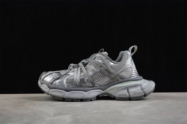 Balenciaga 巴黎世家 3Xl Extreme Laces B 复古老爹鞋 #增加全新设计 在延续 Track Trainer 户外轮廓和复杂鞋面结构的