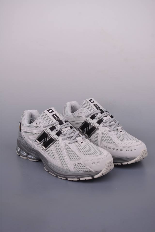 New Balance M1906系列 复古单品宝藏老爹鞋款 公司级版本 复古元素叠加 质感超级棒 楦版型材料细节做工精细 作为Nb最经典的档案鞋型之一 与 2