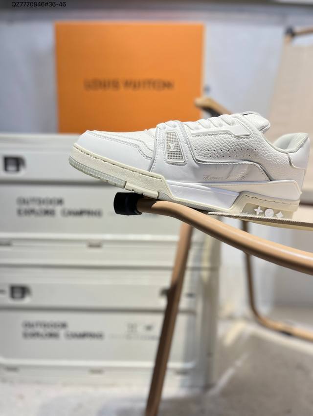 路易威登 Louis Vuitton Lv路易威登板鞋 新款 Lv Trainer最新配色运动鞋 L家 篮球鞋风格运动鞋 该鞋由艺术总监 Virgil Ablo