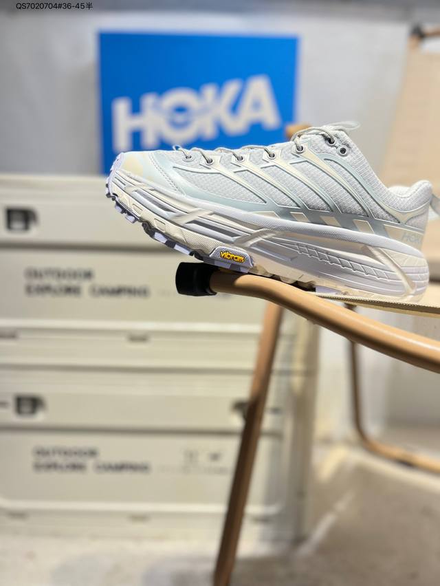 Hoka One One Mafate Three2 全新配色创立于 9年，始终致力于为所有跑者提供更新、更好的跑步 装备。相比常规跑鞋，Hoka One On
