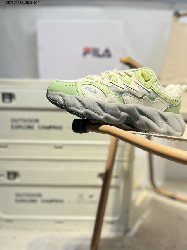 Fila Fusion 斐乐 潮牌低帮运动休闲鞋 Filafusion主要以时尚运动文化 跨界联名为主 结合当下广受欢迎的滑板街篮 棒球、骑行等时尚运动 运用拼