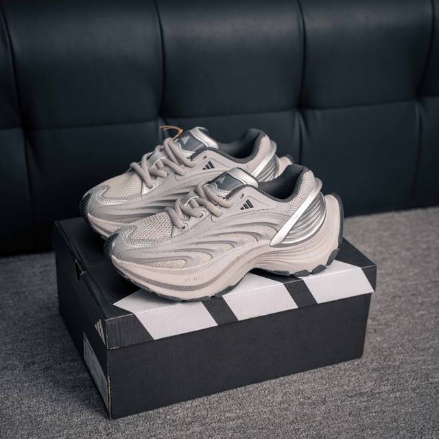 核心私 Adidas Xlg Mtw系列 舒适防滑透气 低帮 阿迪 休闲跑步鞋 货号：Js1501 尺码：35 36 36.5 37 38 38.5 39 40