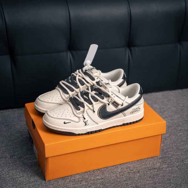 核心私 Nike Dunk 全套原楦原模倾力打造完美版型 独家原厂航空铝磨具打磨大底 鞋头坡度极致还原 无解鞋型 原盒原配 圈内天花板工艺 原厂冲刀 超高清洁度