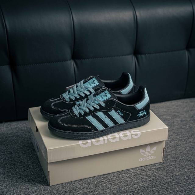 核心私 Adidas Samba Og 桑巴舞街头系列德训运动板鞋 采用固色翻毛皮组合牛剖革鞋面材质 外置正确3层组合围条加厚烟胶橡胶大底 货号：Xr0003