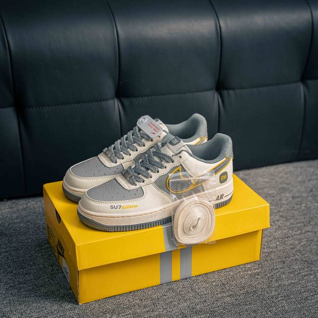 核心私 Air Force 1 原装级别 原楦头原纸板 打造纯正空军版型专注外贸渠道 全掌内置蜂窝气垫 原盒配件 原厂中底钢印、拉帮完美 货号：Xx3168 2