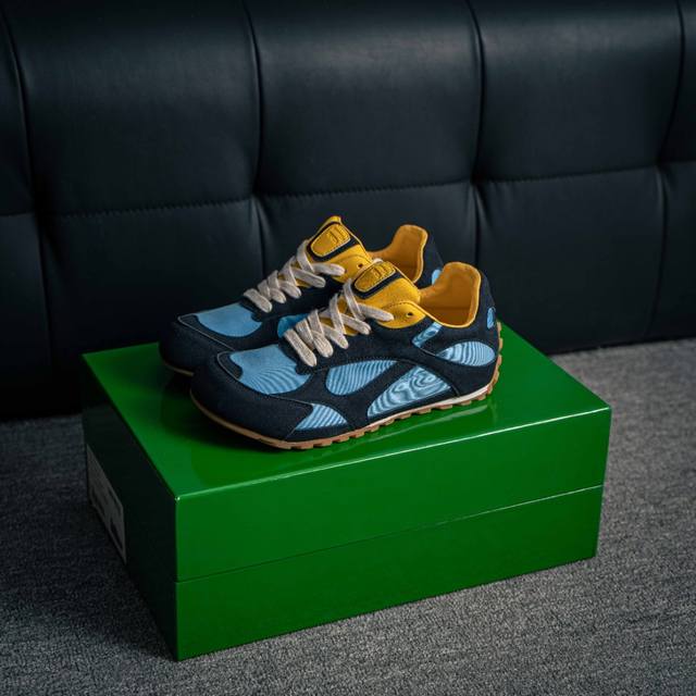 核心私 意大利奢侈品牌-宝缇嘉 葆蝶家-Bottega Veneta Orbit Lace-Up Runner Bv葆蝶家时尚休闲王一博同款老爹鞋运动鞋 ＃Ma