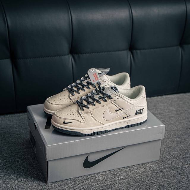 核心私 Nike Dunk 全套原楦原模倾力打造完美版型 独家原厂航空铝磨具打磨大底 鞋头坡度极致还原 无解鞋型 原盒原配 圈内天花板工艺 原厂冲刀 超高清洁度