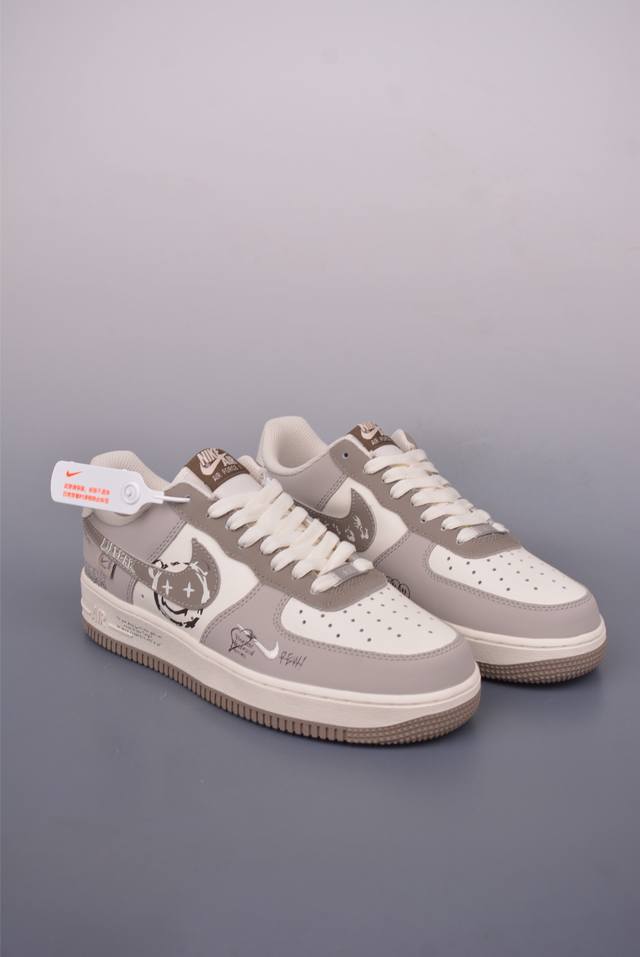 Nike Air Force 1 Low 暴力熊联名 原楦头原纸板 打造纯正空军版型 专注外贸渠道 全掌内置蜂窝气垫 原盒配件 原厂中底钢印、拉帮完美 官方货号