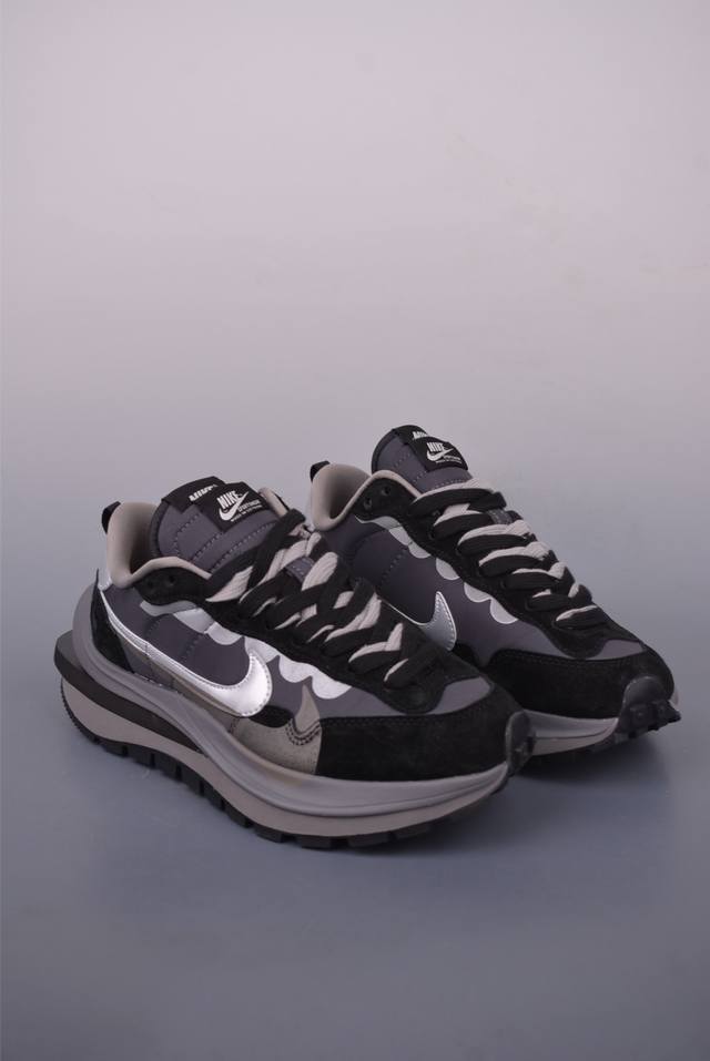 Sacai X Nike Vaporwaffle 联名解构走秀款 纯原版本 清洁度鞋型全网第一 原楦原纸板 同步原厂生产工艺流程 网纱、皮料、Swhoosh材料
