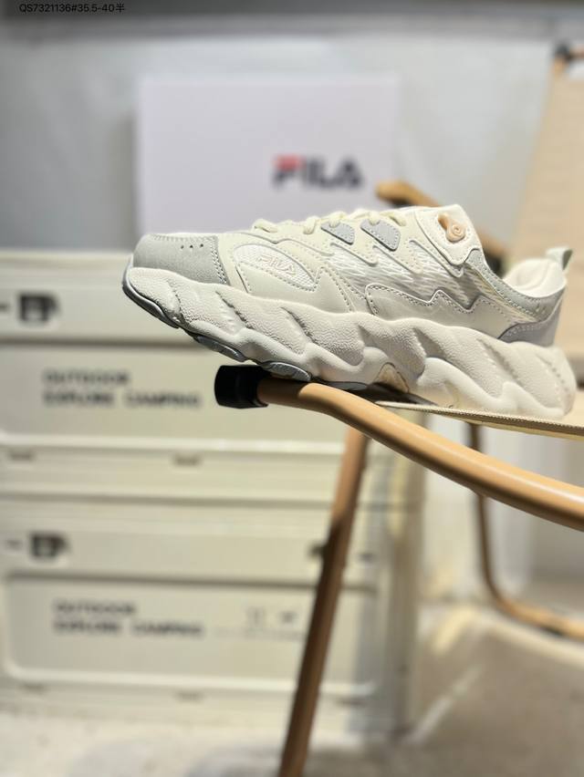 Fila Fusion 斐乐 潮牌低帮运动休闲鞋 Filafusion主要以时尚运动文化 跨界联名为主 结合当下广受欢迎的滑板街篮 棒球、骑行等时尚运动 运用拼