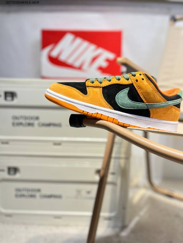 耐克Nike Dunk Low 板鞋Sb系列经典百搭休闲运动板鞋加厚鞋舌的填充，使舒适性大大提升，同时也更方便穿脱中底部分则加入了脚感柔软舒适Zoomair气垫