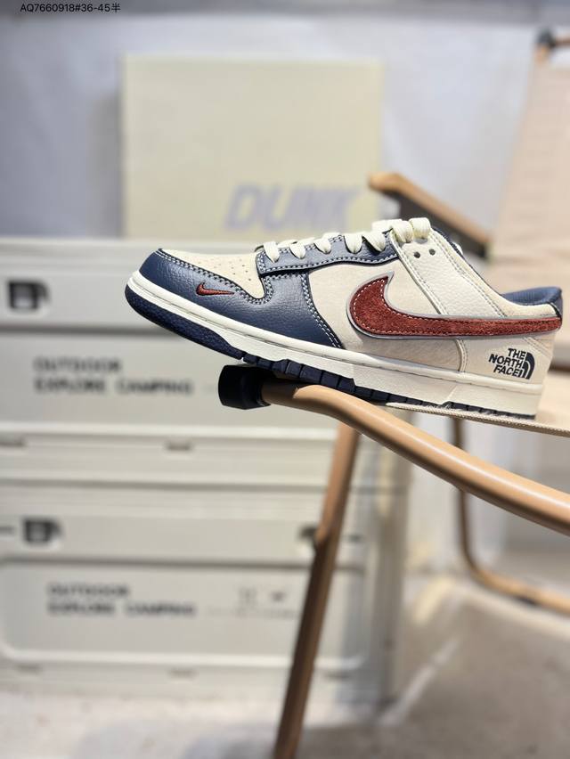北面 X Nike Sb Dunk Low 大厂出品 极力推荐 新配色 原装头层材料 独家版型蒸餾加工 帶來的是更好的视觉和脚感体验 大厂纯原品质出货 清洁度