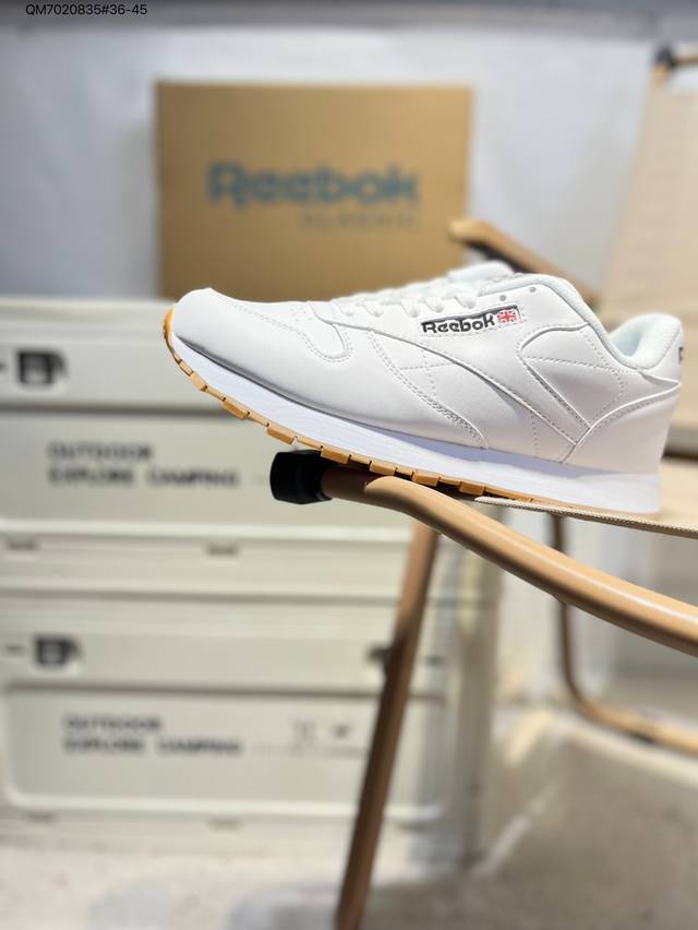 锐步Reebok Ers World 复古跑步鞋 从健身到街头，从不循规蹈矩的国际运动品牌Reebok说步，以 Lite Is Not A Spectator