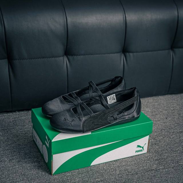核心私 Puma Speedcat Ballet 彪马薄底系列 复古运动休闲跑鞋 鞋面设计轻量透气 提供了舒适性和穿着感受 柔软内里材质 穿着更加舒适 橡胶鞋底