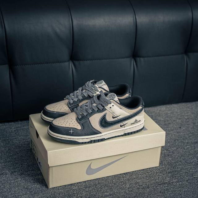核心私 Nike Dunk 全套原楦原模倾力打造完美版型 独家原厂航空铝磨具打磨大底 鞋头坡度极致还原 无解鞋型 原盒原配 圈内天花板工艺 原厂冲刀 超高清洁度