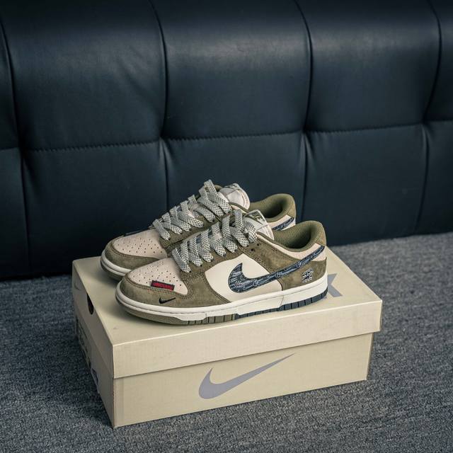 核心私 Nike Dunk 全套原楦原模倾力打造完美版型 独家原厂航空铝磨具打磨大底 鞋头坡度极致还原 无解鞋型 原盒原配 圈内天花板工艺 原厂冲刀 超高清洁度