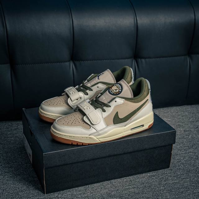 核心私 Nike Air Jordan Legacy 312 Low 乔丹 Aj 312 最强三合一混合版 有着交错结合的设计，它的名字就展现出它所包含的鞋款元