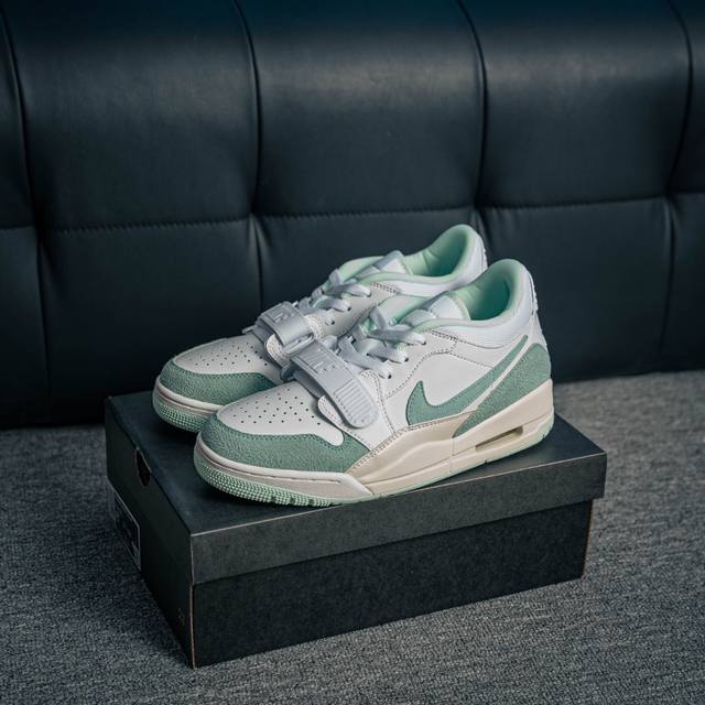 核心私 Nike Air Jordan Legacy 312 Low 乔丹 Aj 312 最强三合一混合版 有着交错结合的设计，它的名字就展现出它所包含的鞋款元