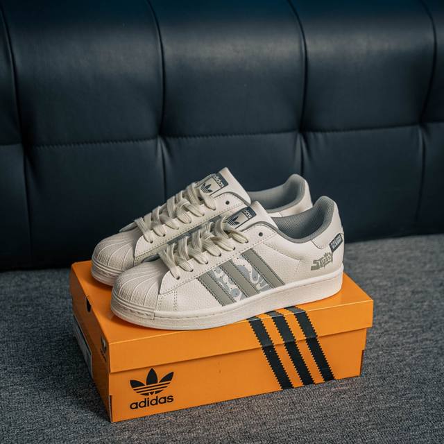 核心私 阿迪达斯Adidas三叶草 Originals Superstar贝壳头系列低帮经典百搭休闲运动板鞋 货号：Hs3085 尺码：36 36.5 37 3