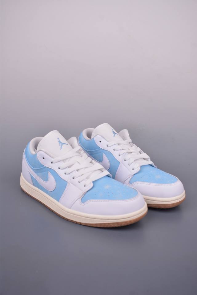 Air Jordan 1 Low 蓝白牛仔 Aj1乔1低帮休闲板鞋 同步官方配色 市场唯一独家头层皮打造 原鞋原档案开发 原厂皮料 原档冲孔鞋头 正确满胶鞋垫