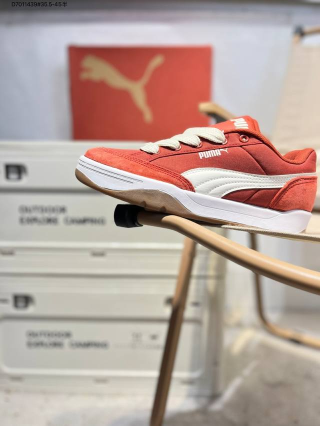 原95降价 Puma 彪马 男女运动板鞋，原楦原纸版开发版型，采用环保纤维革组合翻毛皮饰片鞋面材质，外置耐磨橡胶大底蕾哈娜同系面包鞋太好看了！彪马Puma Pa
