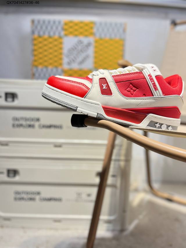 路易威登 Louis Vuitton Lv路易威登板鞋 新款 Lv Trainer最新配色运动鞋 L家 篮球鞋风格运动鞋 该鞋由艺术总监 Virgil Ablo