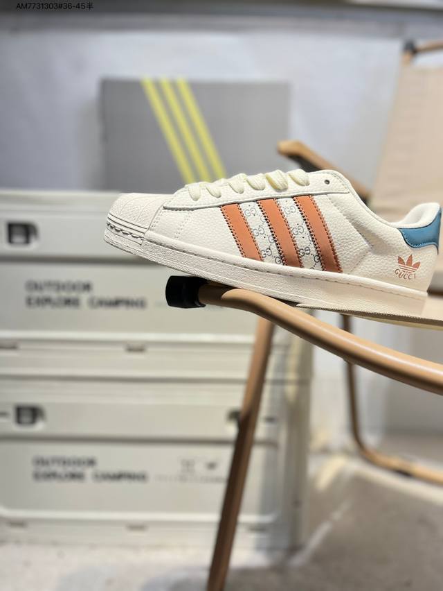 古驰 X Adidas Originals Superstar 经典配色 经典贝壳头官网同步 实拍首发渠道正品订单 诠释市场最高工艺水平区别市面普通真标版本，进