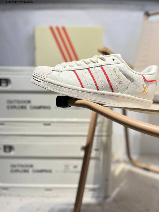 Lv X Adidas Originals Superstar 经典配色 经典贝壳头官网同步 实拍首发渠道正品订单 诠释市场最高工艺水平区别市面普通真标版本，进
