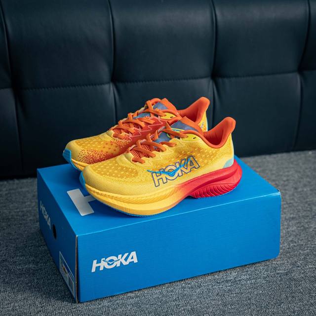核心私 Hoka One One Mach 6 低帮专业越野跑步鞋 实拍首发 相较于前几代Mafate包裹感更好 跟其他系列比起来更加舒适 鞋底防滑性能在下坡的