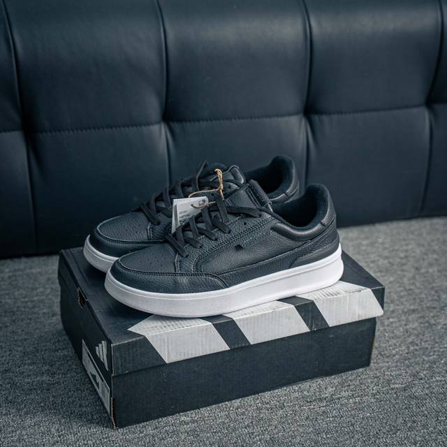 核心私 阿迪达斯Adidas Aspyre 校园休闲板鞋 海外渠道版 原盒原标 贴合前脚掌弧度适合多种脚型带来舒适脚感 舒适柔软提供良好脚感 新潮时尚稳固的后跟