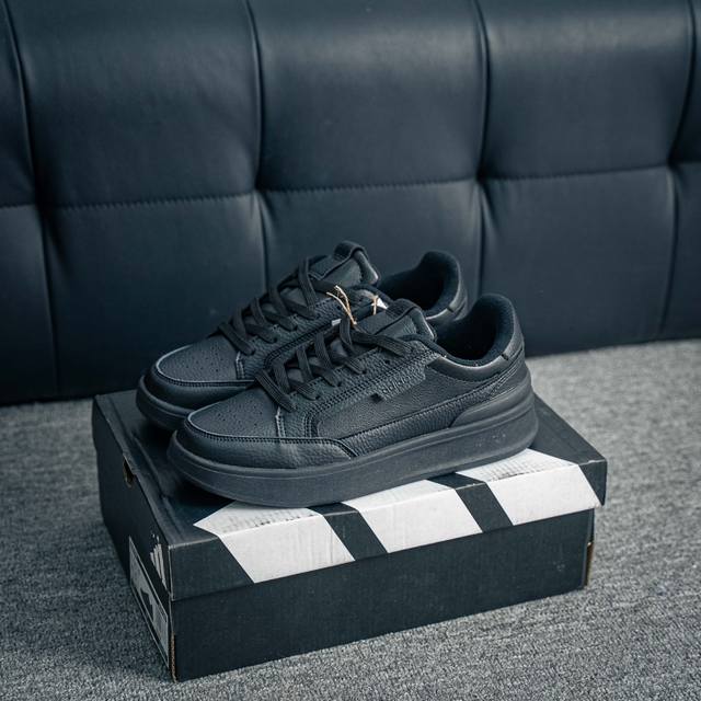 核心私 阿迪达斯Adidas Aspyre 校园休闲板鞋 海外渠道版 原盒原标 贴合前脚掌弧度适合多种脚型带来舒适脚感 舒适柔软提供良好脚感 新潮时尚稳固的后跟